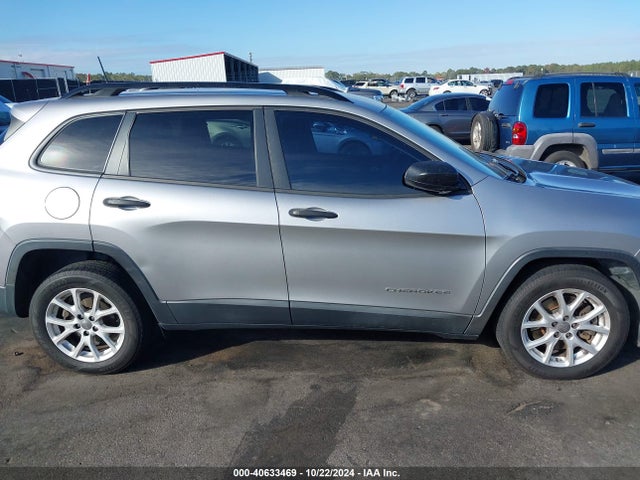 1C4PJLAB0HW623446 Jeep Cherokee Sport Fwd