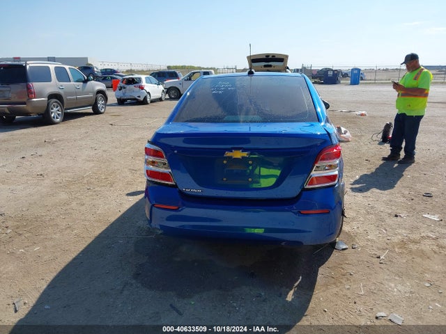 Chevrolet Sonic Ls Auto 2017 1G1JB5SH8H4154192 Image 16