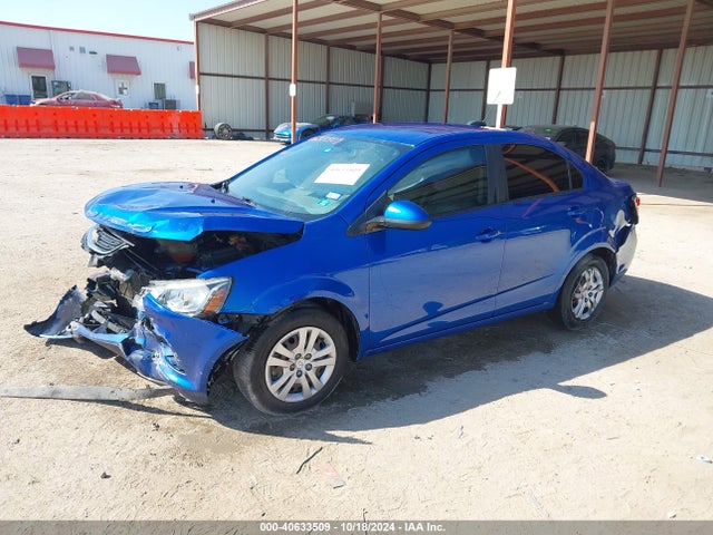 Chevrolet Sonic Ls Auto 2017 1G1JB5SH8H4154192 Image 2