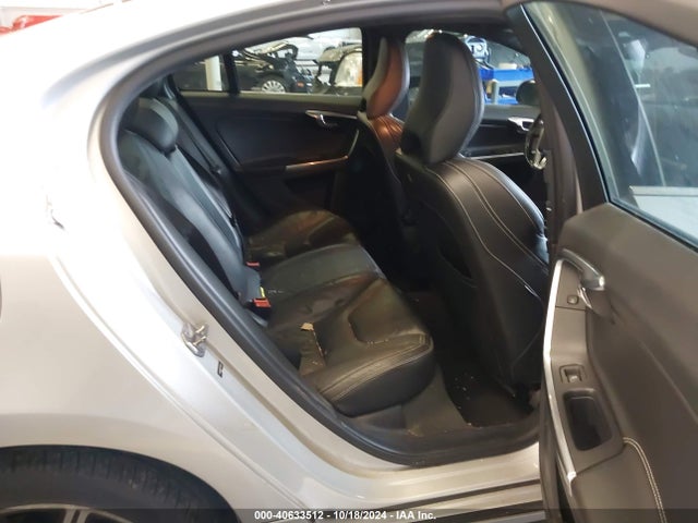 Volvo S60 T6 2015 YV149MFB0F2318330 Image 8