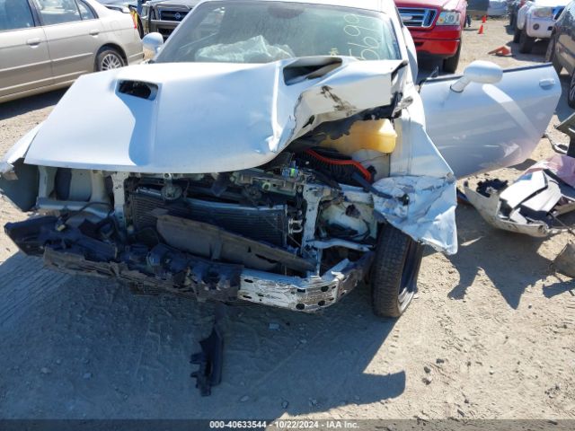 2C3CDZBT2GH125699 Dodge Challenger R/t Plus