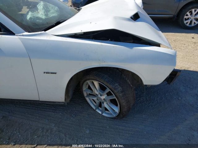2C3CDZBT2GH125699 Dodge Challenger R/t Plus