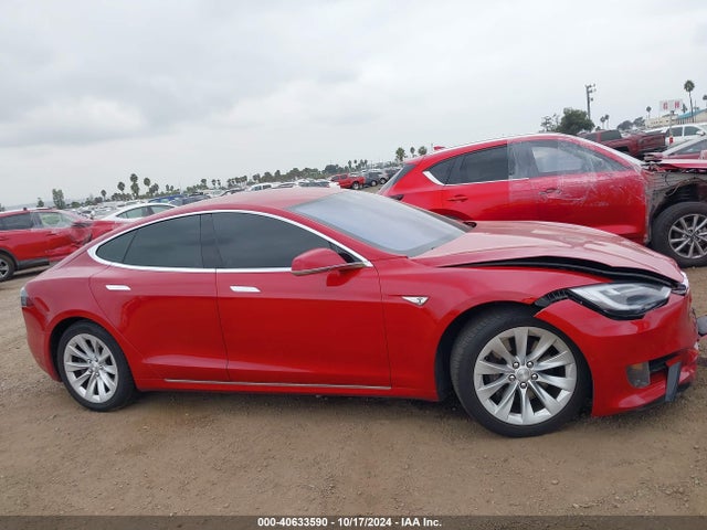 Tesla Model S 60/70/75/85 2016 5YJSA1E11GF156945 Image 13