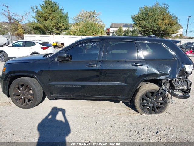 1C4RJFAG2HC828662 Jeep Grand Cherokee Altitude 4x4