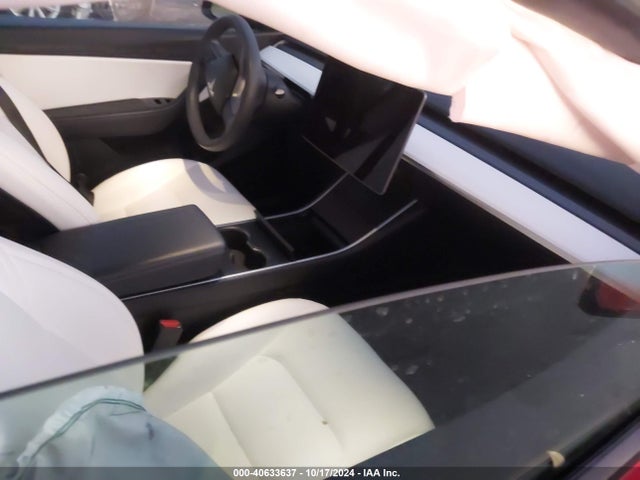 2020 TESLA MODEL Y 5YJYGDEE9LF032784 Photo 4