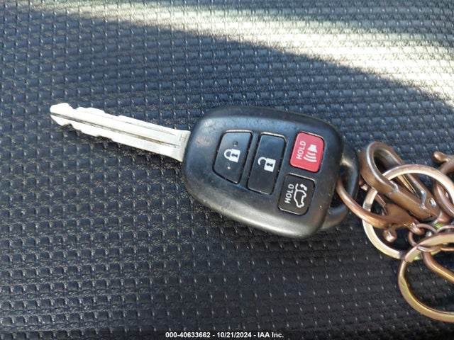 Toyota Rav4 Xle 2016 2T3WFREV5GW261213 Image 11