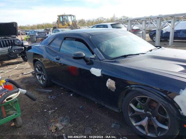2C3CDZAT9FH704138 Dodge Challenger R/t
