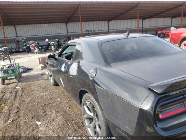 2C3CDZAT9FH704138 Dodge Challenger R/t