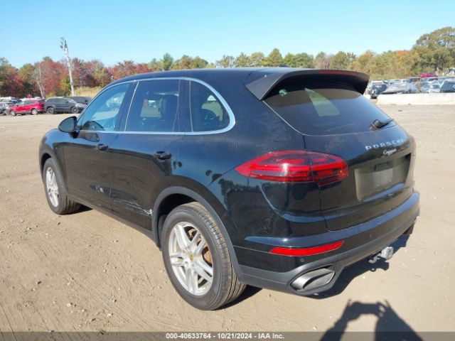 2016 PORSCHE CAYENNE WP1AA2A28GKA38134 Photo 2