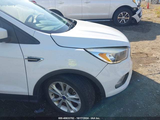 Ford ESCAPE SE 2017 1FMCU0GDXHUE75777 Image 18
