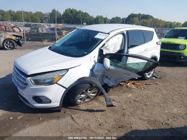 Ford ESCAPE SE 2017 1FMCU0GDXHUE75777 Image 2