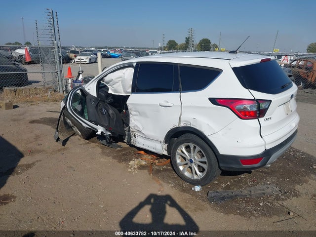 Ford ESCAPE SE 2017 1FMCU0GDXHUE75777 Image 3