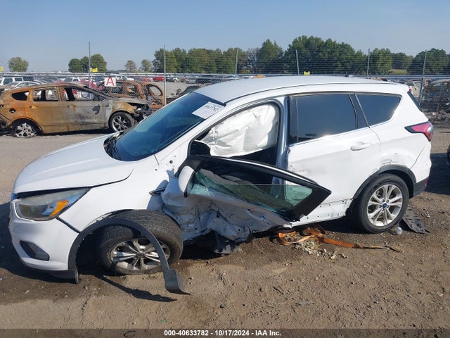 Ford ESCAPE SE 2017 1FMCU0GDXHUE75777 Image 6