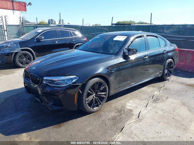 WBSJF0C5XJB283760 BMW M5