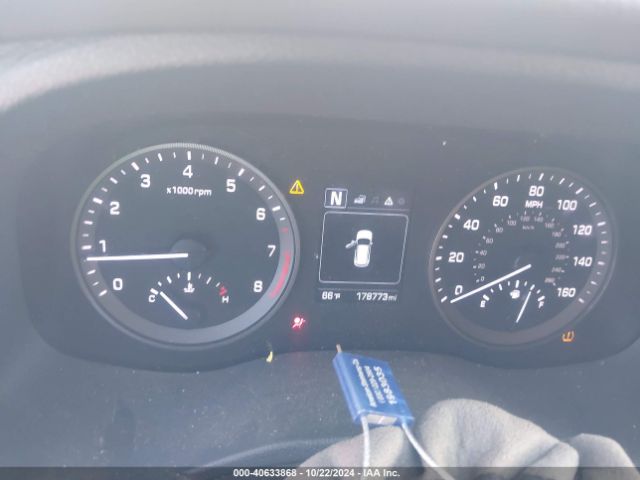 KM8J23A48HU508329 Hyundai TUCSON SE