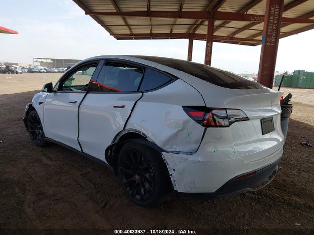 2022 TESLA MODEL Y 7SAYGAEE1NF559805 Photo 2