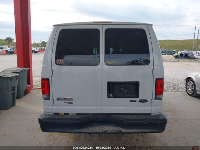 Ford E-250 Commercial 2014 1FTNS2EL7EDA01760 Image 16