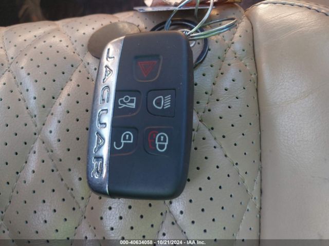 2018 JAGUAR XJ SAJXJ2GD2J8W14746 Photo 10