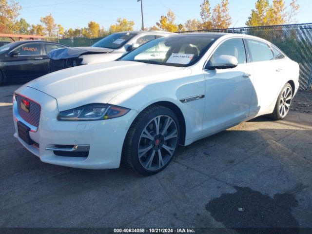 2018 JAGUAR XJ SAJXJ2GD2J8W14746 Photo 1