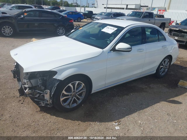 55SWF4JB9HU231846 Mercedes-Benz C 300 Luxury/sport