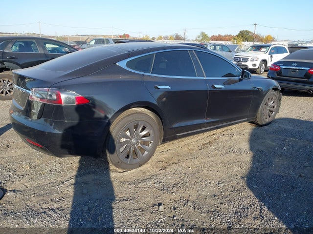 2018 TESLA MODEL S 5YJSA1E29JF249115 Photo 3