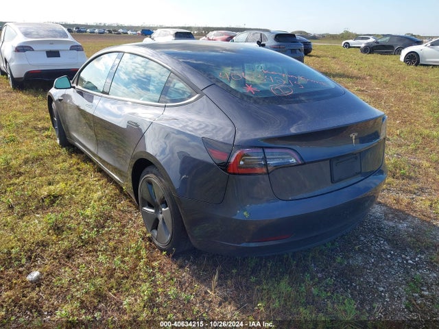 2022 TESLA MODEL 3 5YJ3E1EA4NF201690 Photo 2