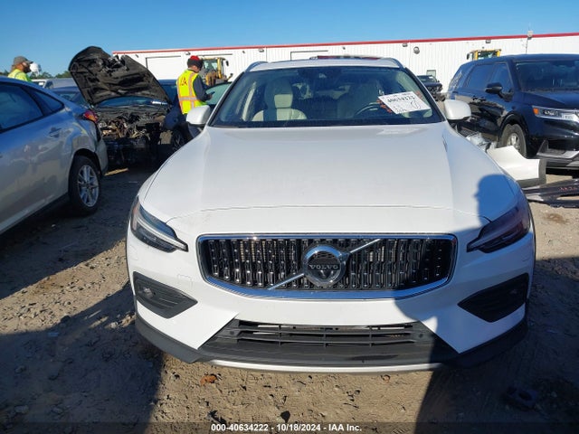 YV4102WK6N1088785 Volvo V60 Cross Country T5