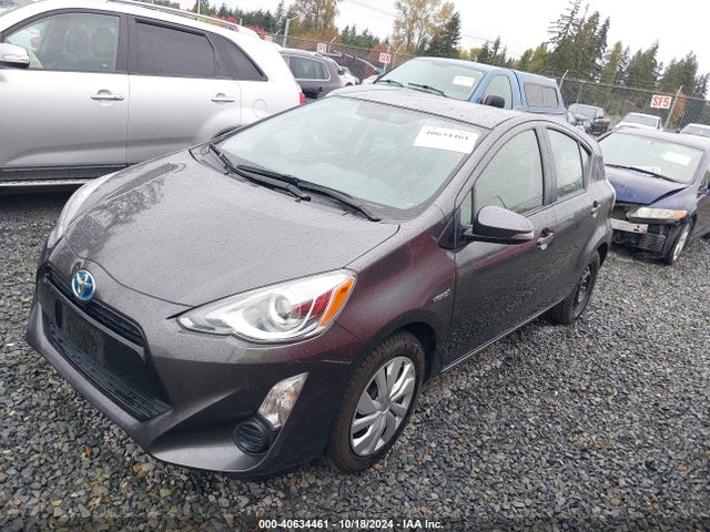 JTDKDTB32F1109469 Toyota Prius C Two
