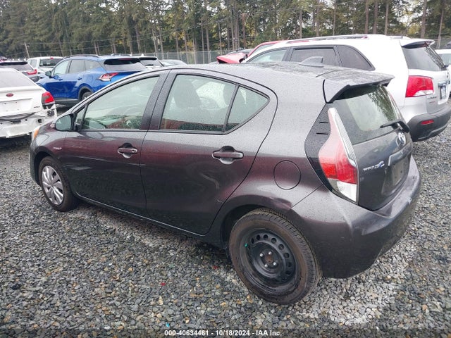 JTDKDTB32F1109469 Toyota Prius C Two