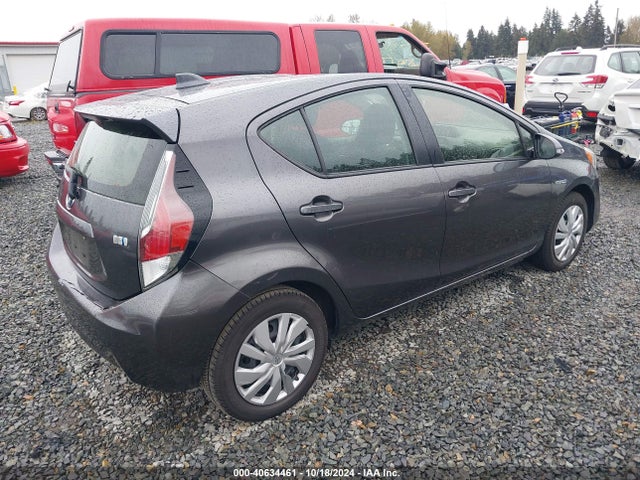 JTDKDTB32F1109469 Toyota Prius C Two