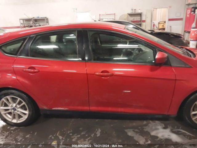 1FADP3K27JL322105 Ford FOCUS SE