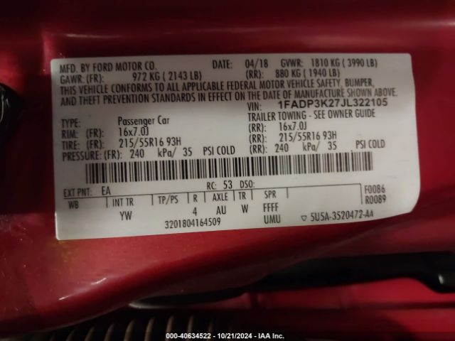 1FADP3K27JL322105 Ford FOCUS SE