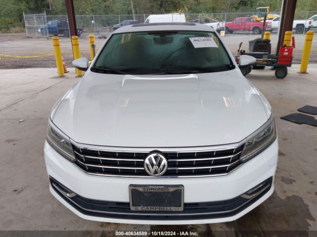 1VWGT7A33HC076827 Volkswagen Passat 1.8t Se