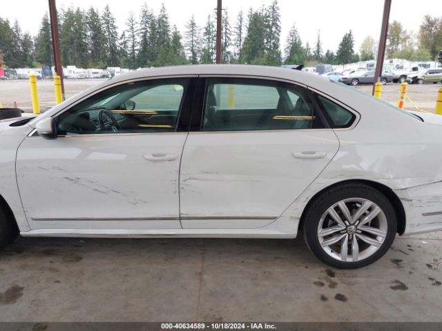 1VWGT7A33HC076827 Volkswagen Passat 1.8t Se