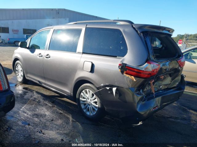 5TDYZ3DC4HS886928 Toyota Sienna Xle 8 Passenger