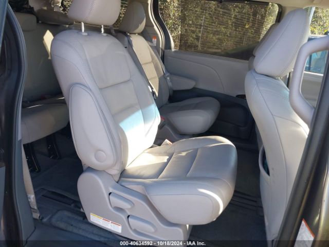 5TDYZ3DC4HS886928 Toyota Sienna Xle 8 Passenger