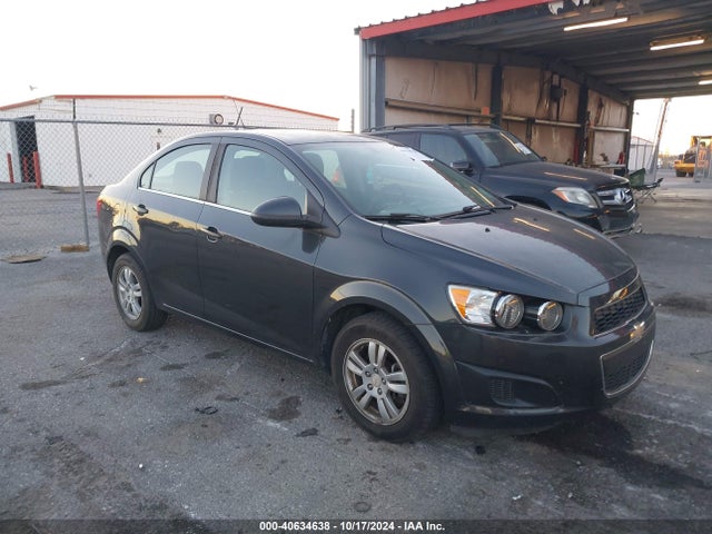 Chevrolet Sonic Lt Auto 2015 1G1JC5SH2F4209472 Image 1