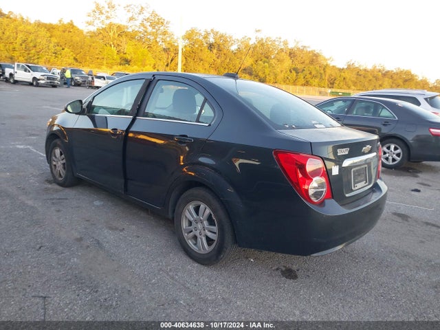 Chevrolet Sonic Lt Auto 2015 1G1JC5SH2F4209472 Image 3