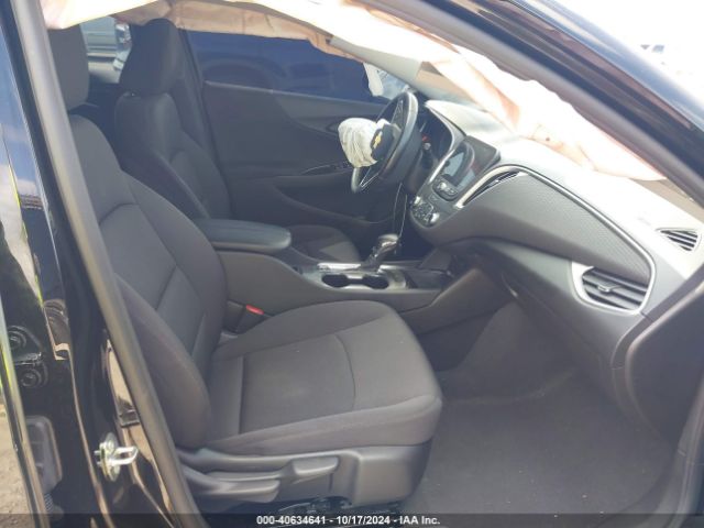 1G1ZD5ST0NF212054 Chevrolet Malibu Fwd Lt