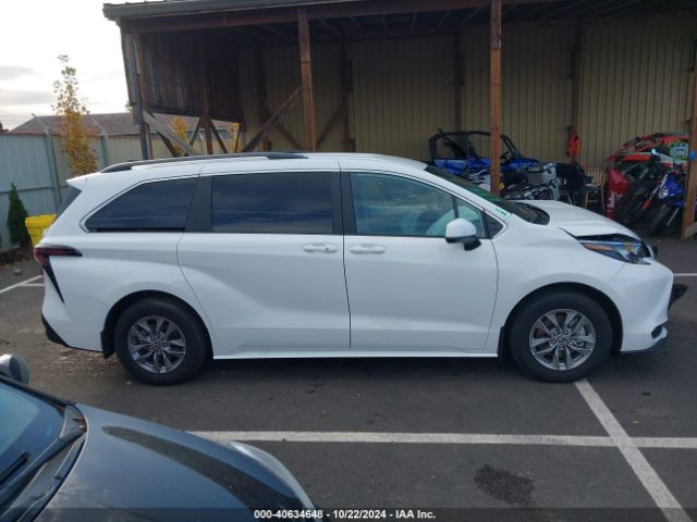 5TDKSKFC9RS145533 Toyota SIENNA LE