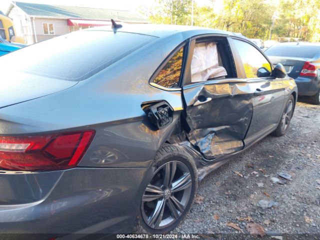 3VWN57BU7MM066366 Volkswagen Jetta 1.4t R-line/1.4t S