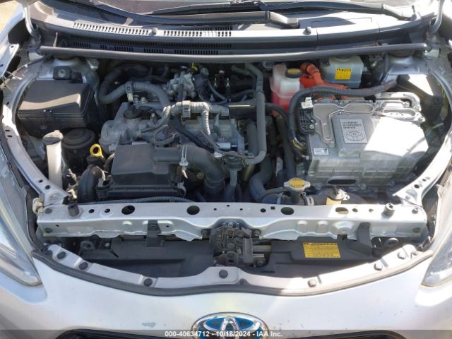 JTDKDTB35F1095874 Toyota Prius C Four
