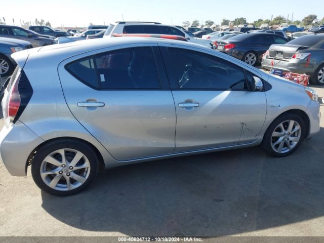 JTDKDTB35F1095874 Toyota Prius C Four
