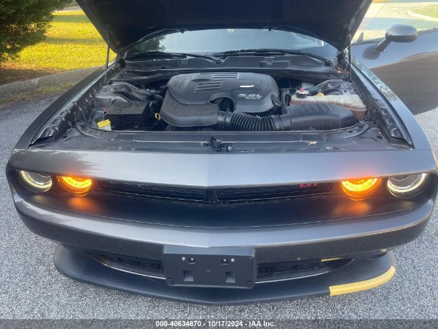 2C3CDZJG4KH667903 Dodge Challenger Gt