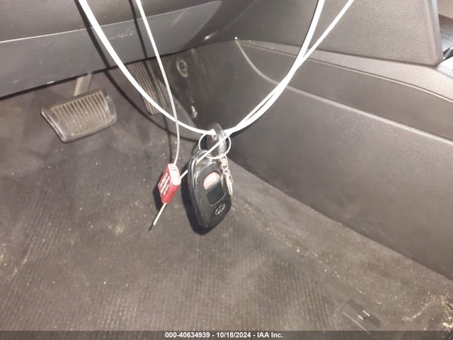 Hyundai ELANTRA SE 2018 5NPD74LF0JH390686 Image 11