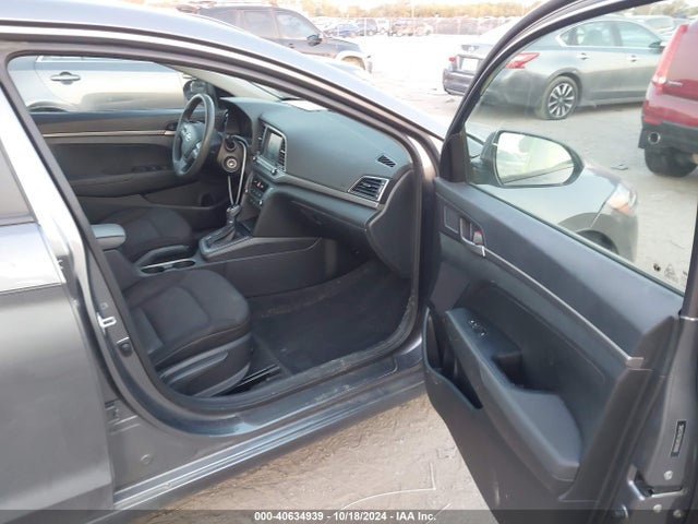 Hyundai ELANTRA SE 2018 5NPD74LF0JH390686 Image 5