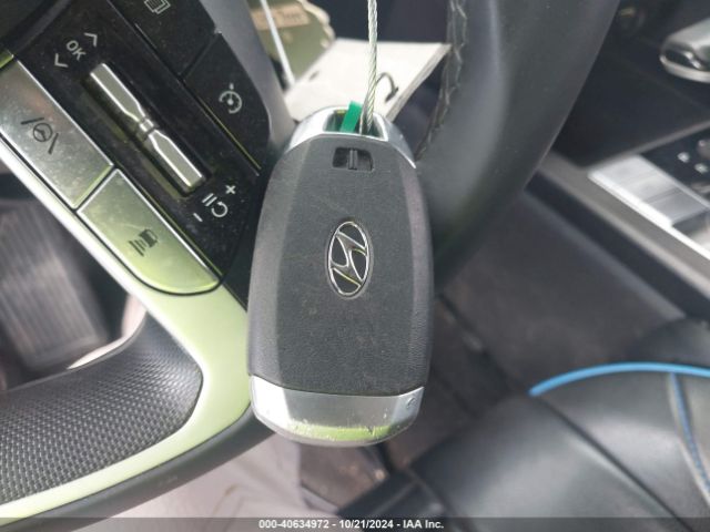 KMHLS4AG2PU549868 Hyundai ELANTRA SEL