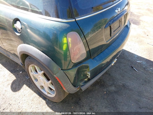 2005 MINI COOPER S WMWRE33475TG95706 Photo 5