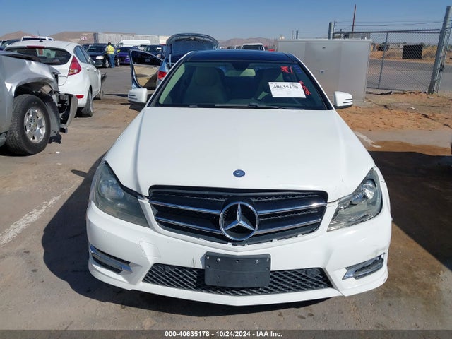 Mercedes-Benz C 250 2014 WDDGJ4HB6EG261730 Image 12