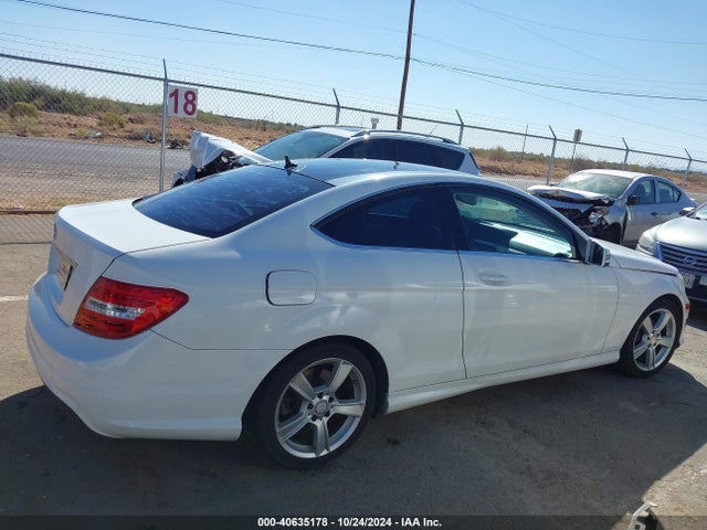 Mercedes-Benz C 250 2014 WDDGJ4HB6EG261730 Image 13